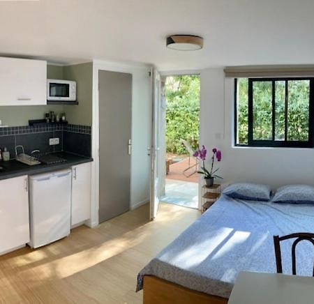 Studio Independant Terrasse Piscine Αβινιόν Εξωτερικό φωτογραφία